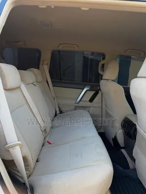 Toyota Land Cruiser Prado 2016 Off white