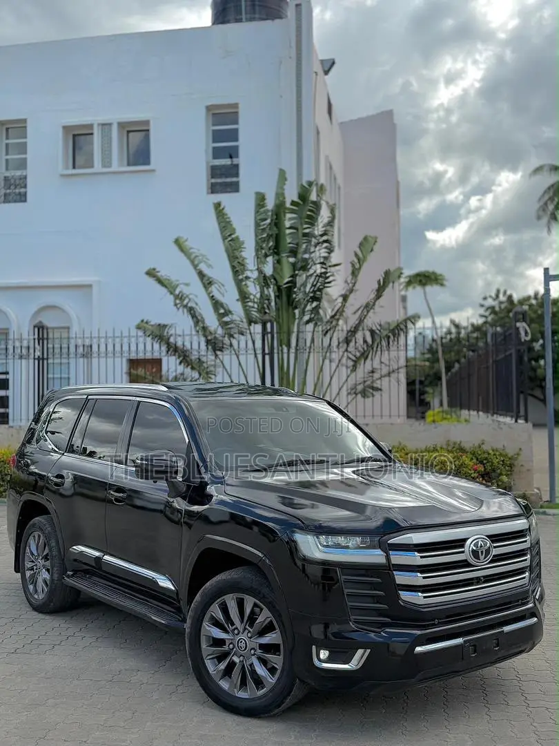 Toyota Land Cruiser 2015 Black