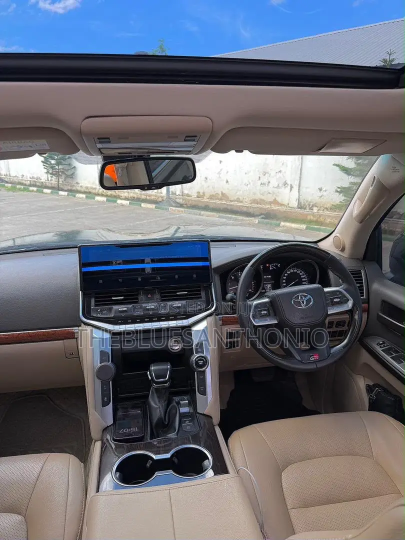Toyota Land Cruiser 2015 Black