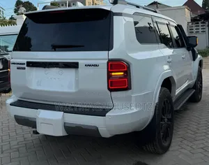 Toyota Land Cruiser Prado 2024 White