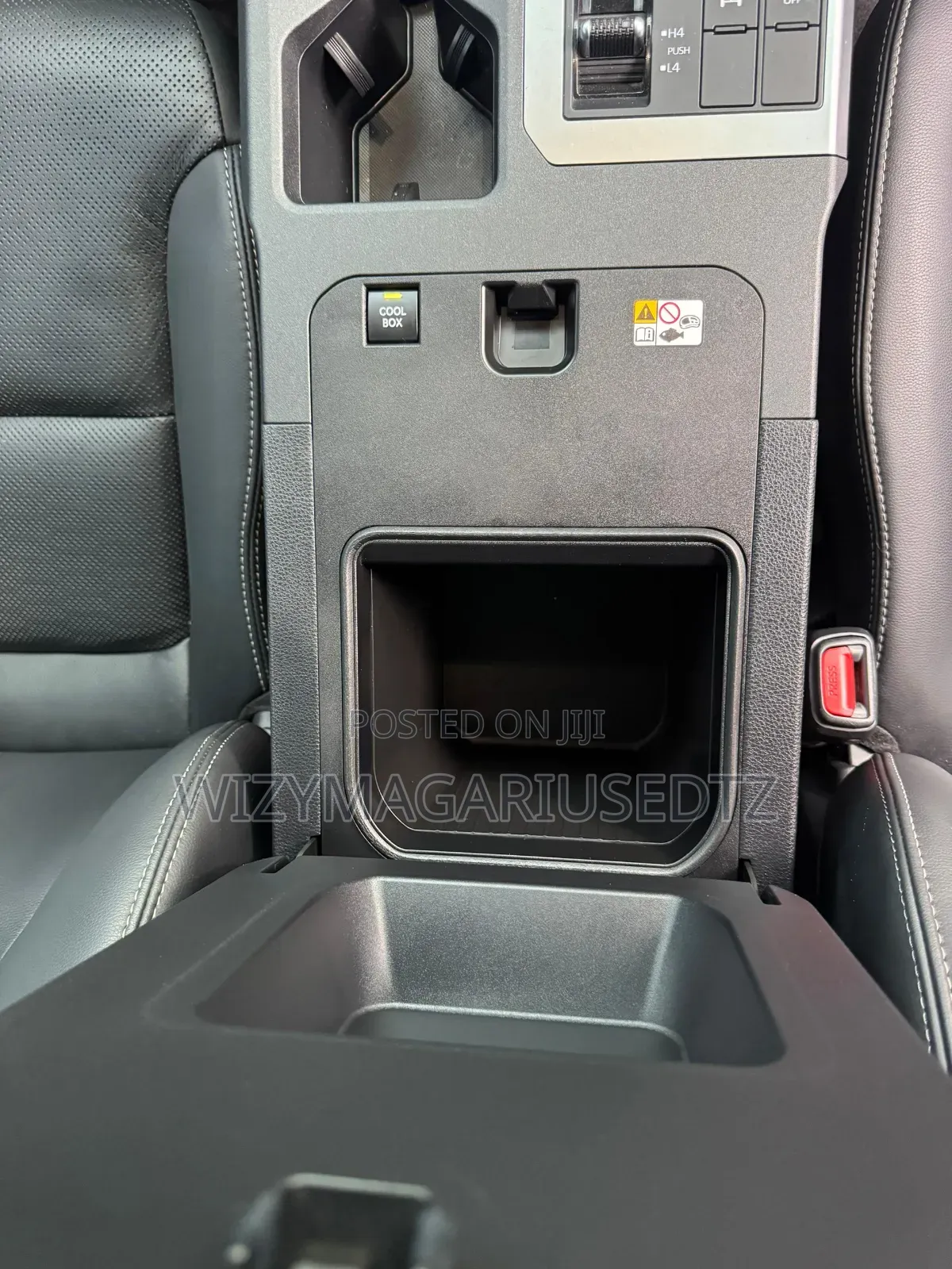 Toyota Land Cruiser Prado 2024 White