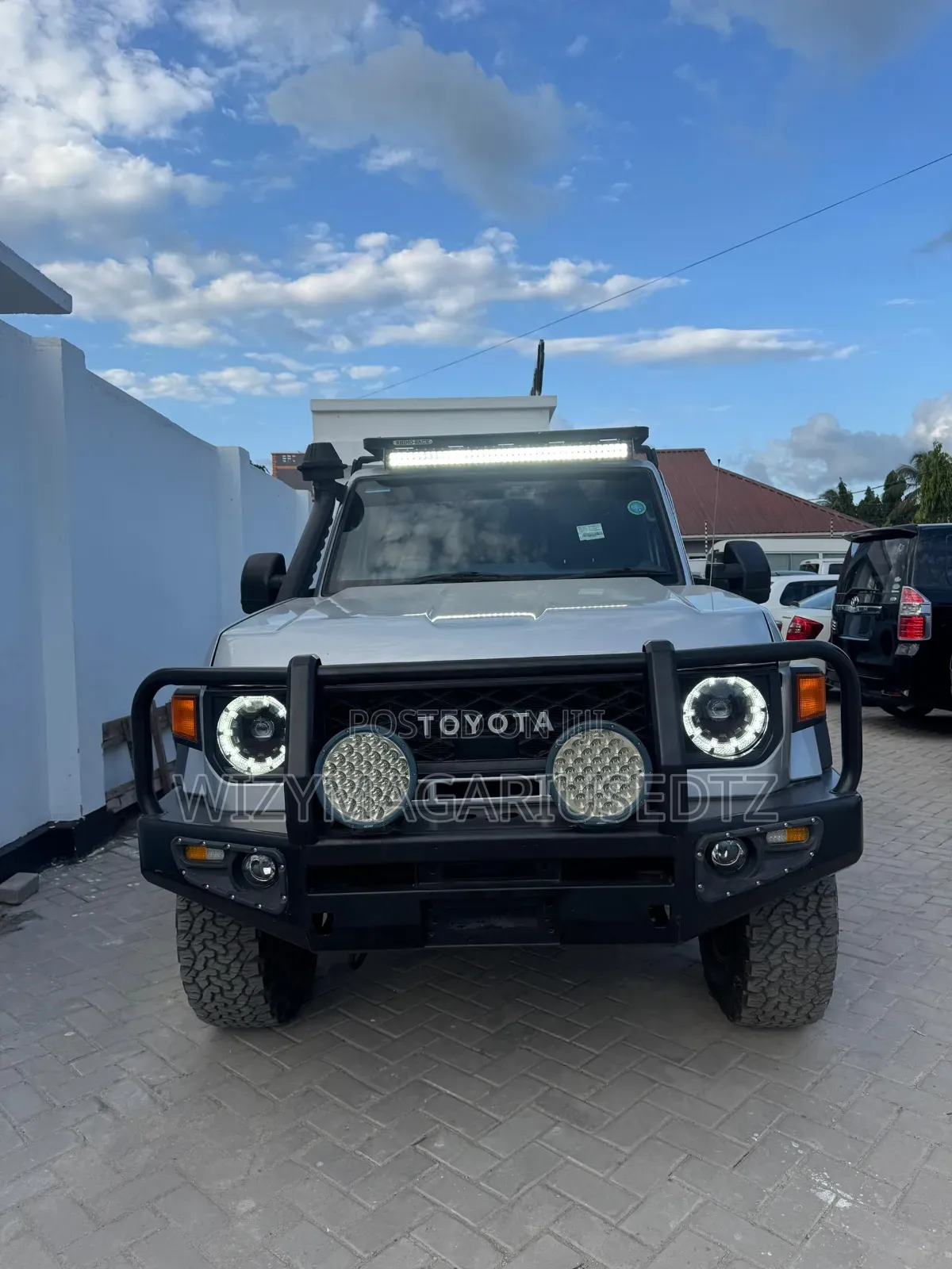Toyota Land Cruiser 2024 Gray