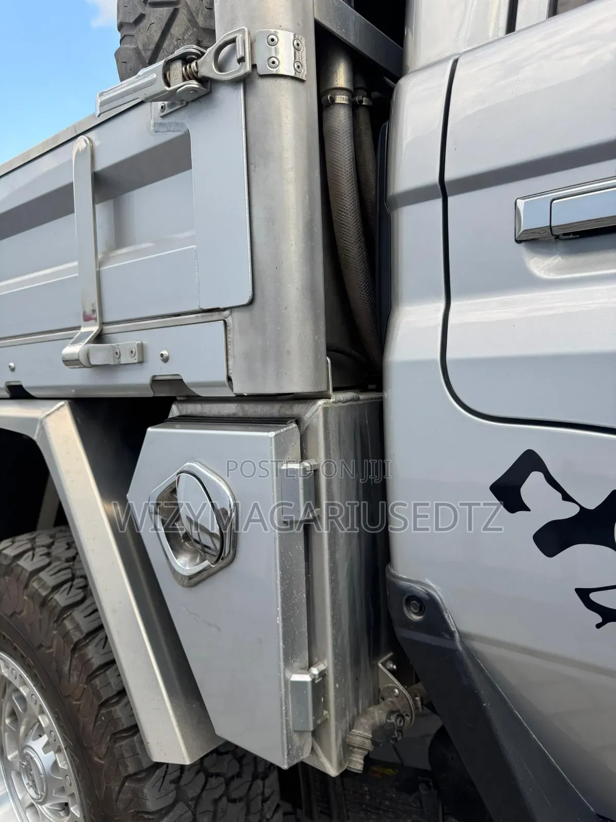 Toyota Land Cruiser 2024 Gray