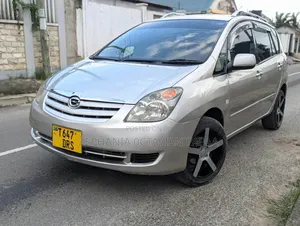Toyota Corolla Spacio 2003 Silver