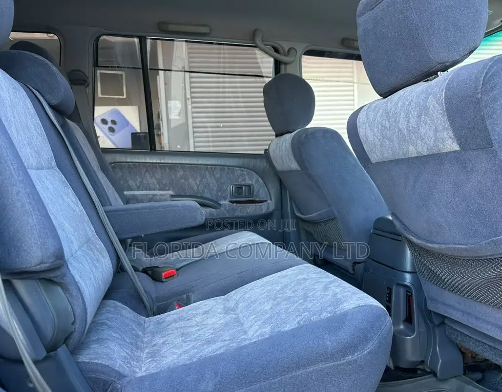 Toyota Land Cruiser Prado 2001