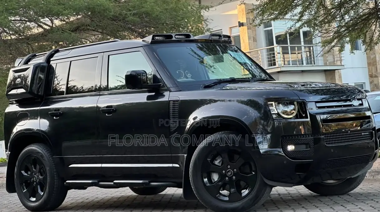 Land Rover Defender 2023 Black
