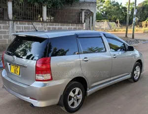 Toyota Wish 2007 Silver