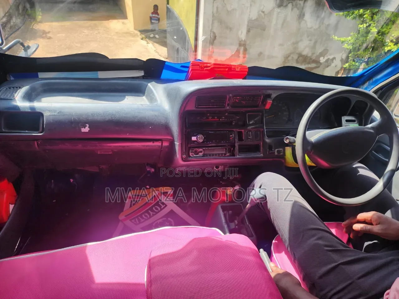 Toyota HiAce 2006 Blue