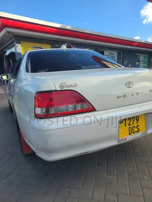 Toyota Cresta 1998 White