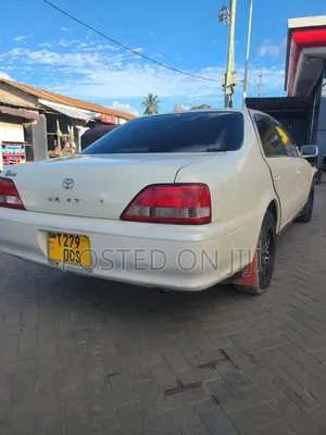 Toyota Cresta 1998 White