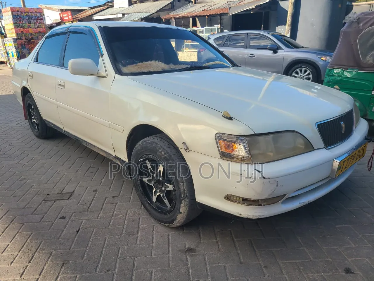 Toyota Cresta 1998 White