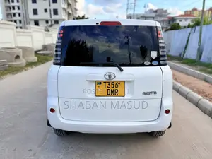 Toyota Sienta 1.5 AWD 2005 White