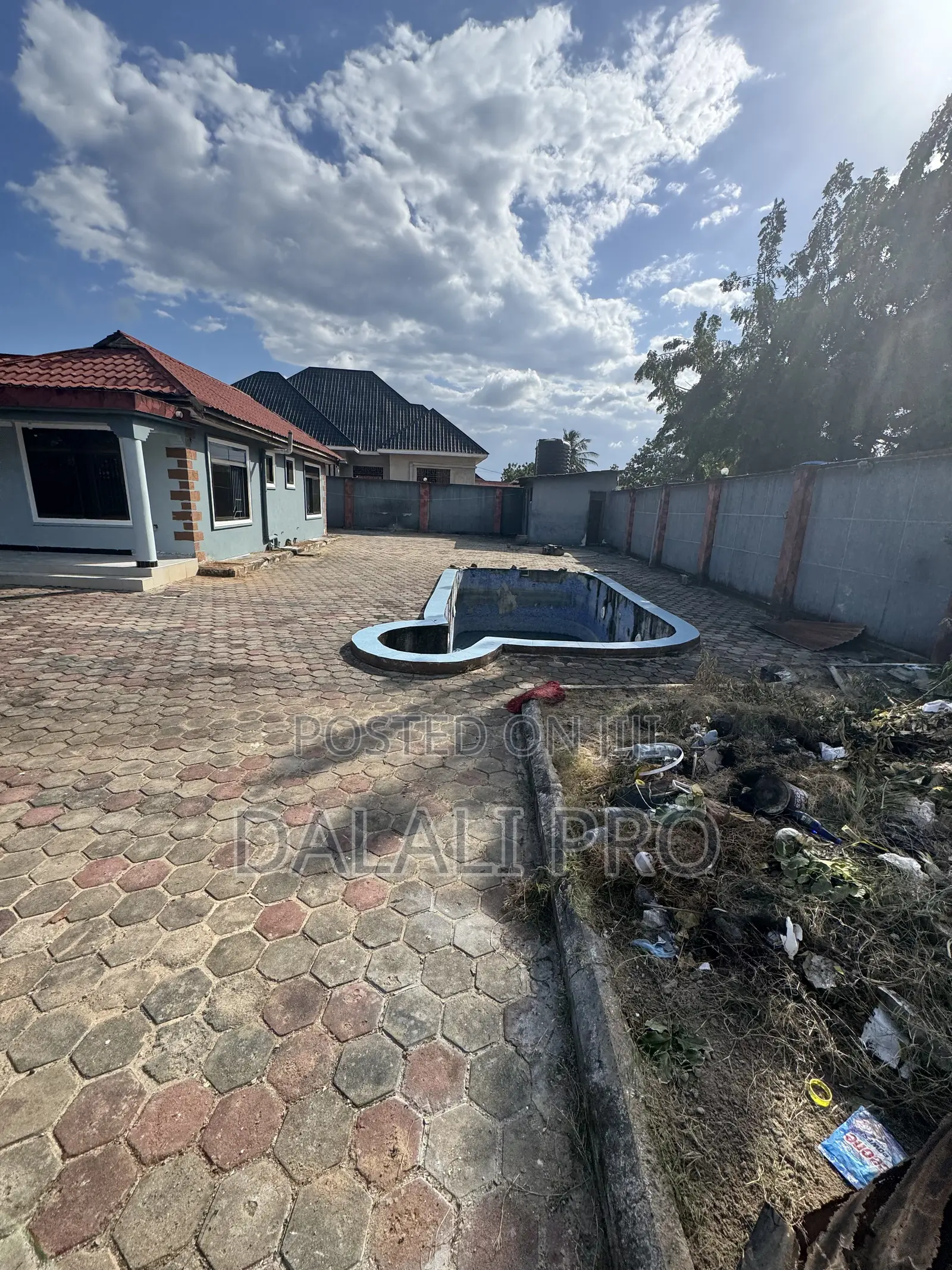4bdrm House in Kigamboni for sale