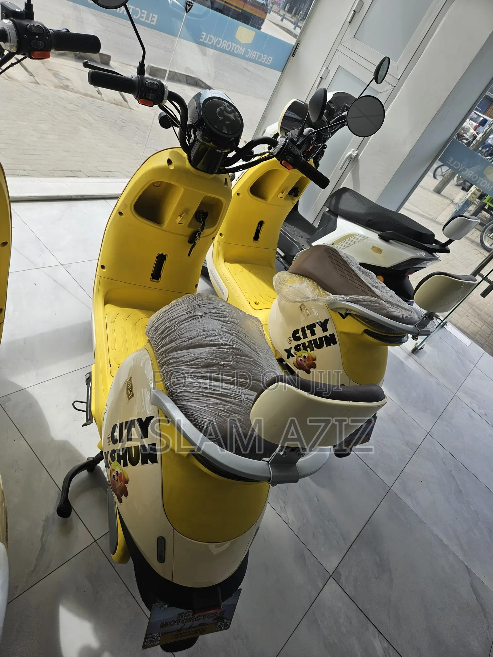 New Motorcycle 2025 Yellow