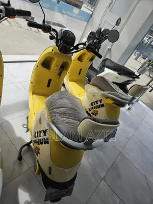 New Motorcycle 2025 Yellow