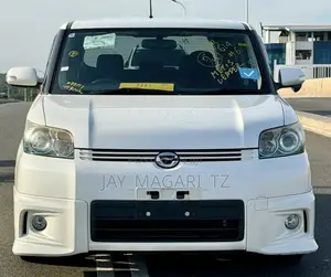 Toyota Corolla Rumion 2009 White