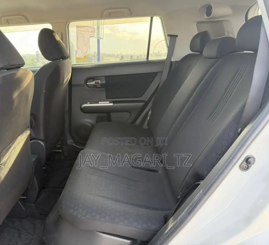 Toyota Corolla Rumion 2009 White