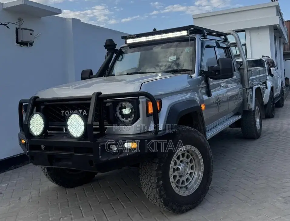 Toyota Land Cruiser 2024 White