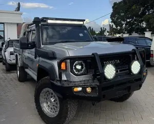 Toyota Land Cruiser 2024 White