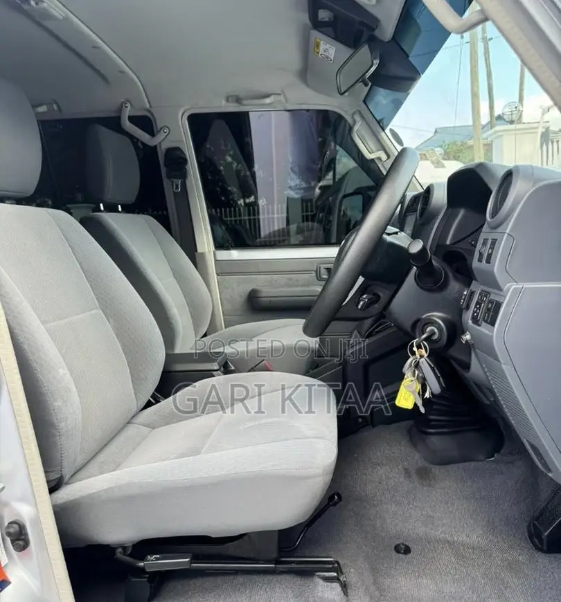 Toyota Land Cruiser 2024 White