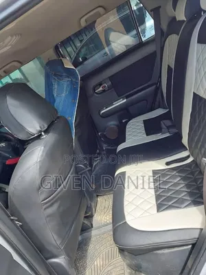 Toyota Hilux 2022 White