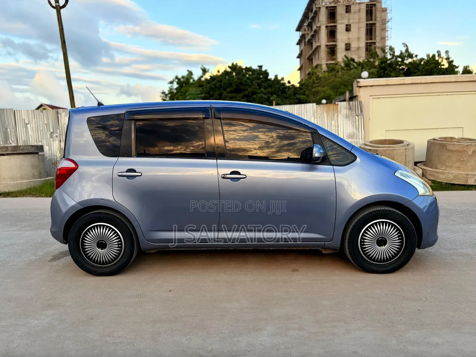 Toyota Ractis 2006 Blue
