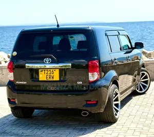 Toyota Corolla Rumion 2008 Black