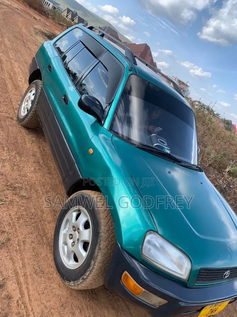 Toyota RAV4 2005 Green