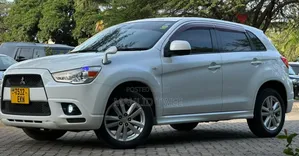 Mitsubishi RVR 2010 White