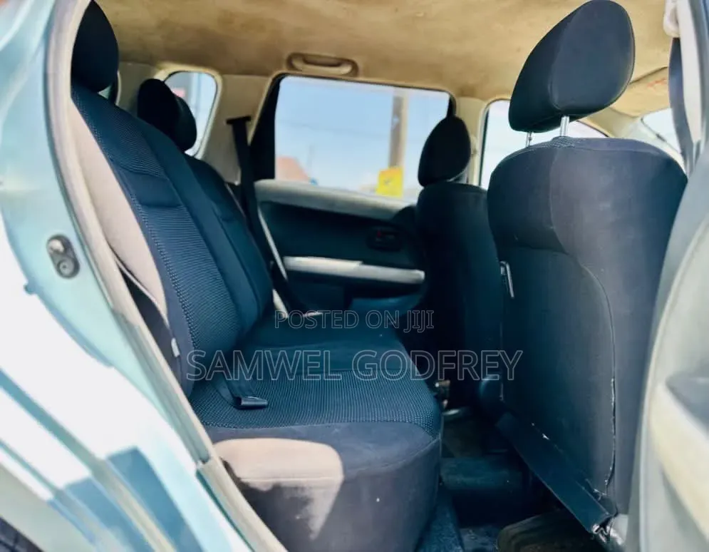 Toyota IST 2005 Silver