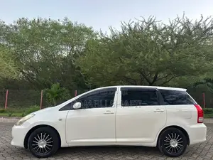 Toyota Wish 2005 White