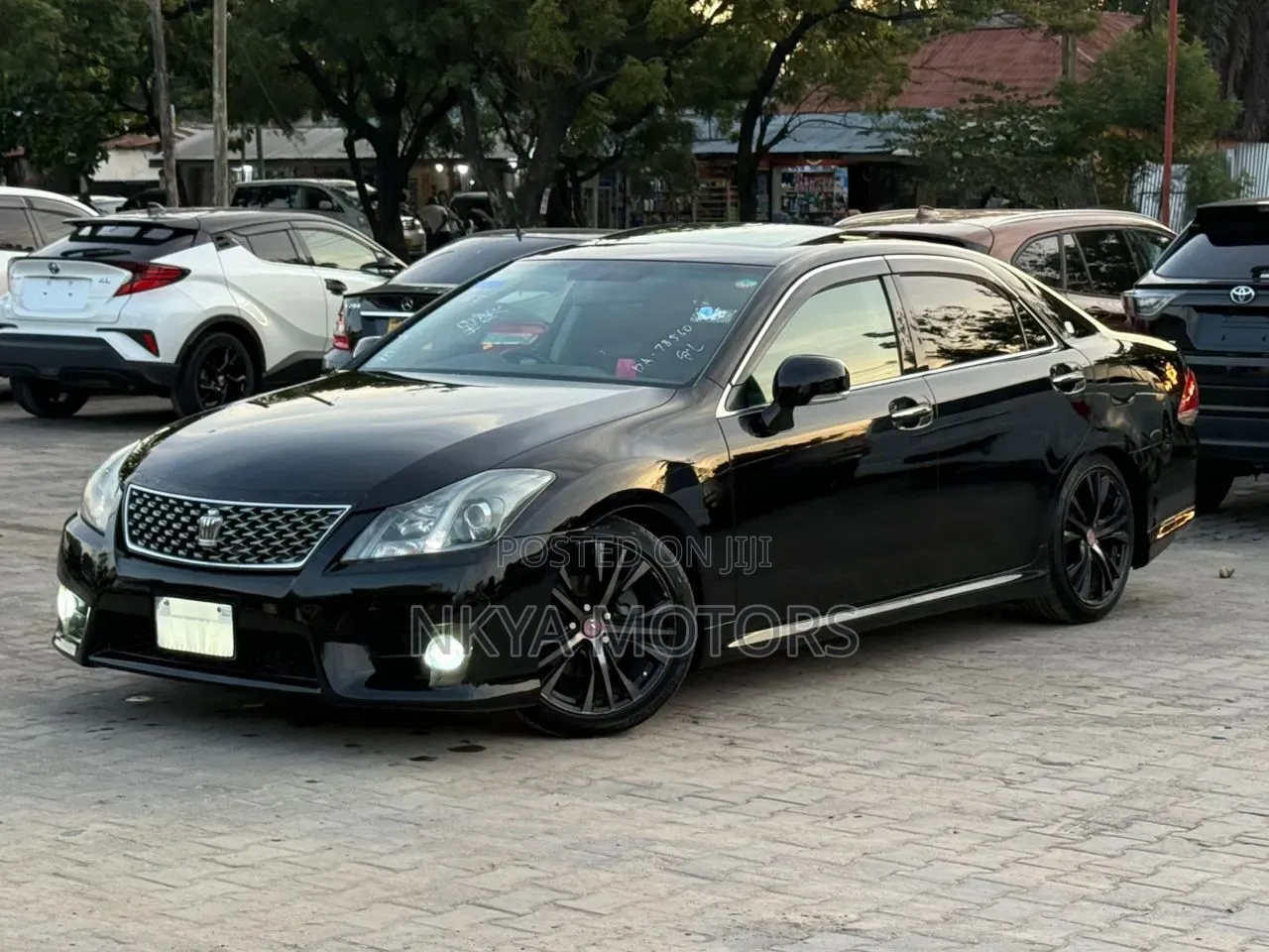 Toyota Crown 2011 Black