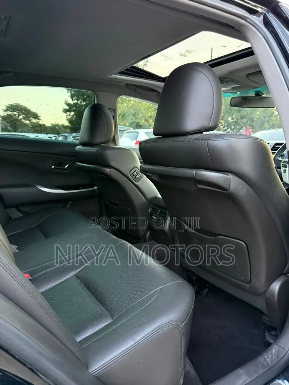Toyota Crown 2011 Black