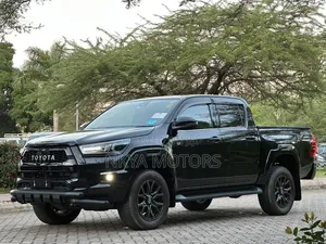 Toyota Hilux 2024 Black
