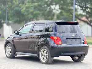 Toyota IST 2003 Black