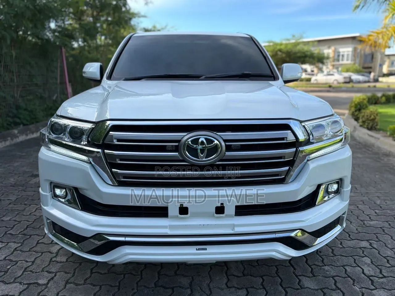 Toyota Land Cruiser 2016 White