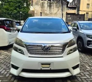 Toyota Alphard 2010 White