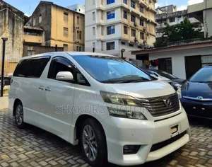 Toyota Alphard 2010 White