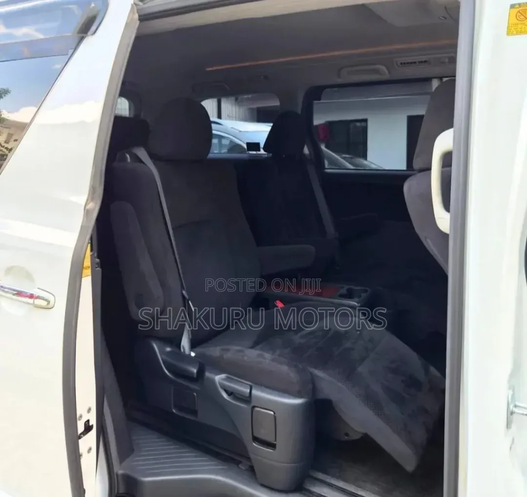 Toyota Alphard 2010 White