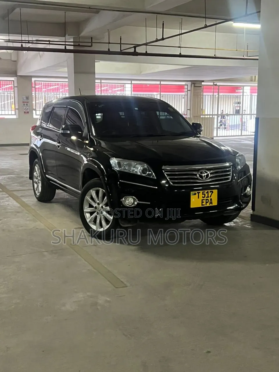 Toyota Vanguard 2010 Black