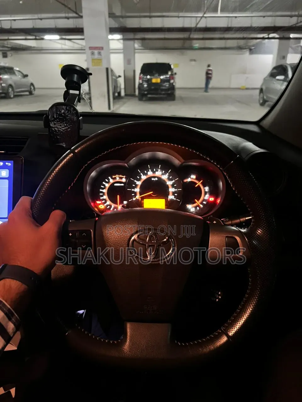 Toyota Vanguard 2010 Black
