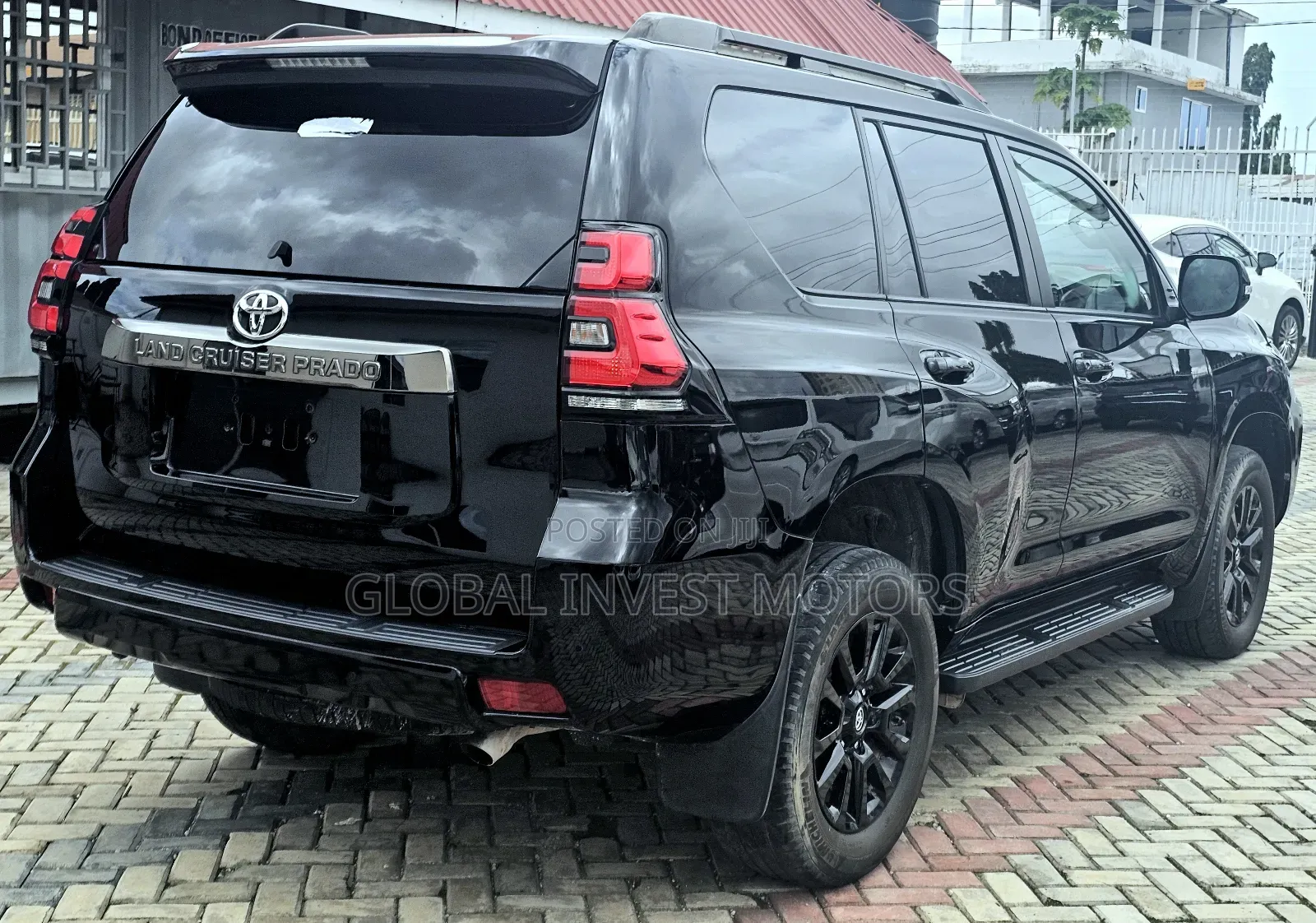Toyota Land Cruiser Prado Kakadu 2020 Black