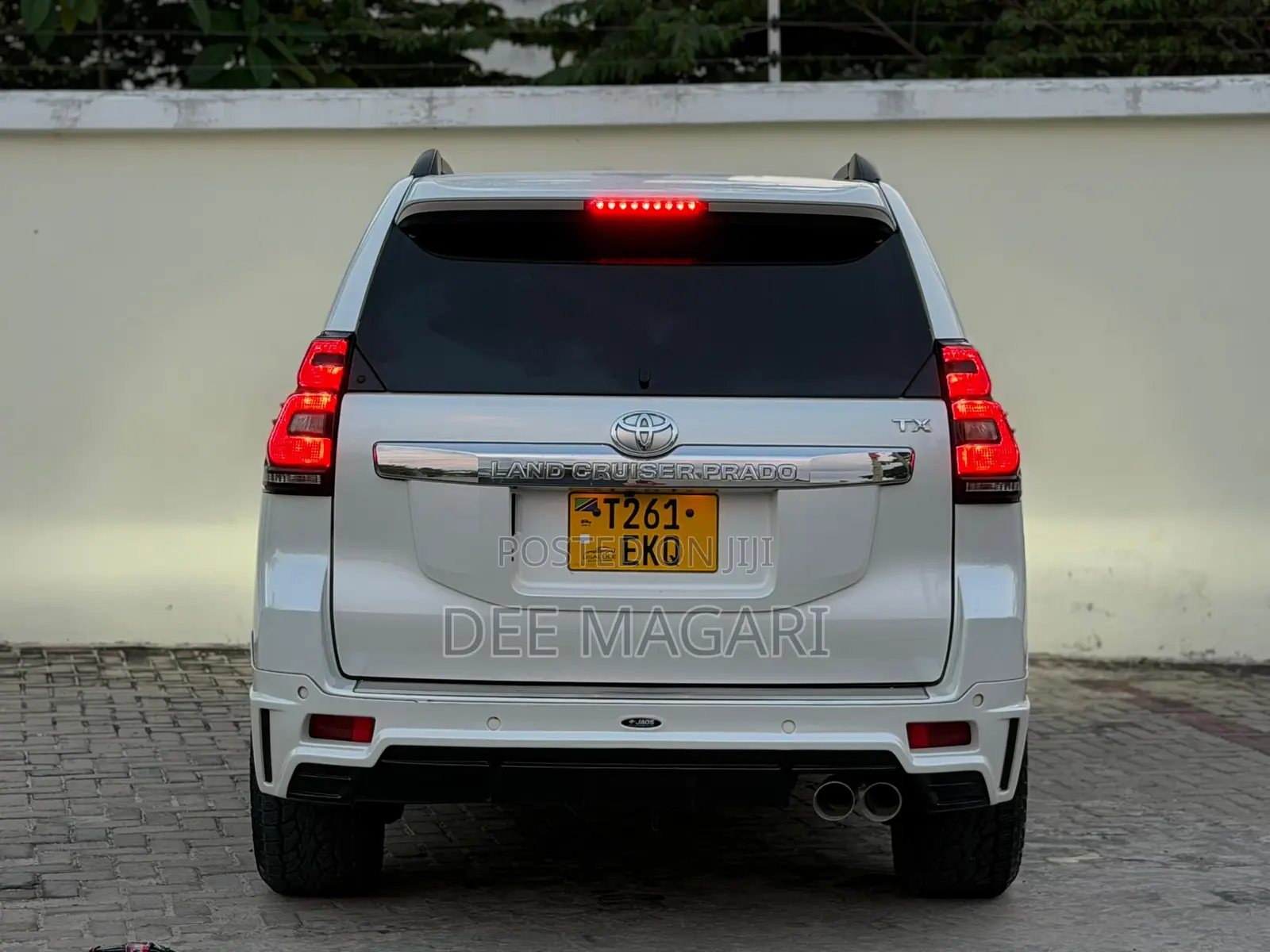 Toyota Land Cruiser Prado 2016 White
