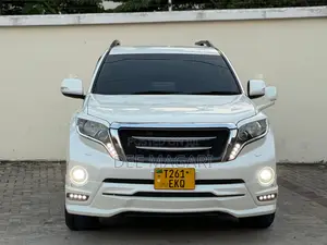 Toyota Land Cruiser Prado 2016 White