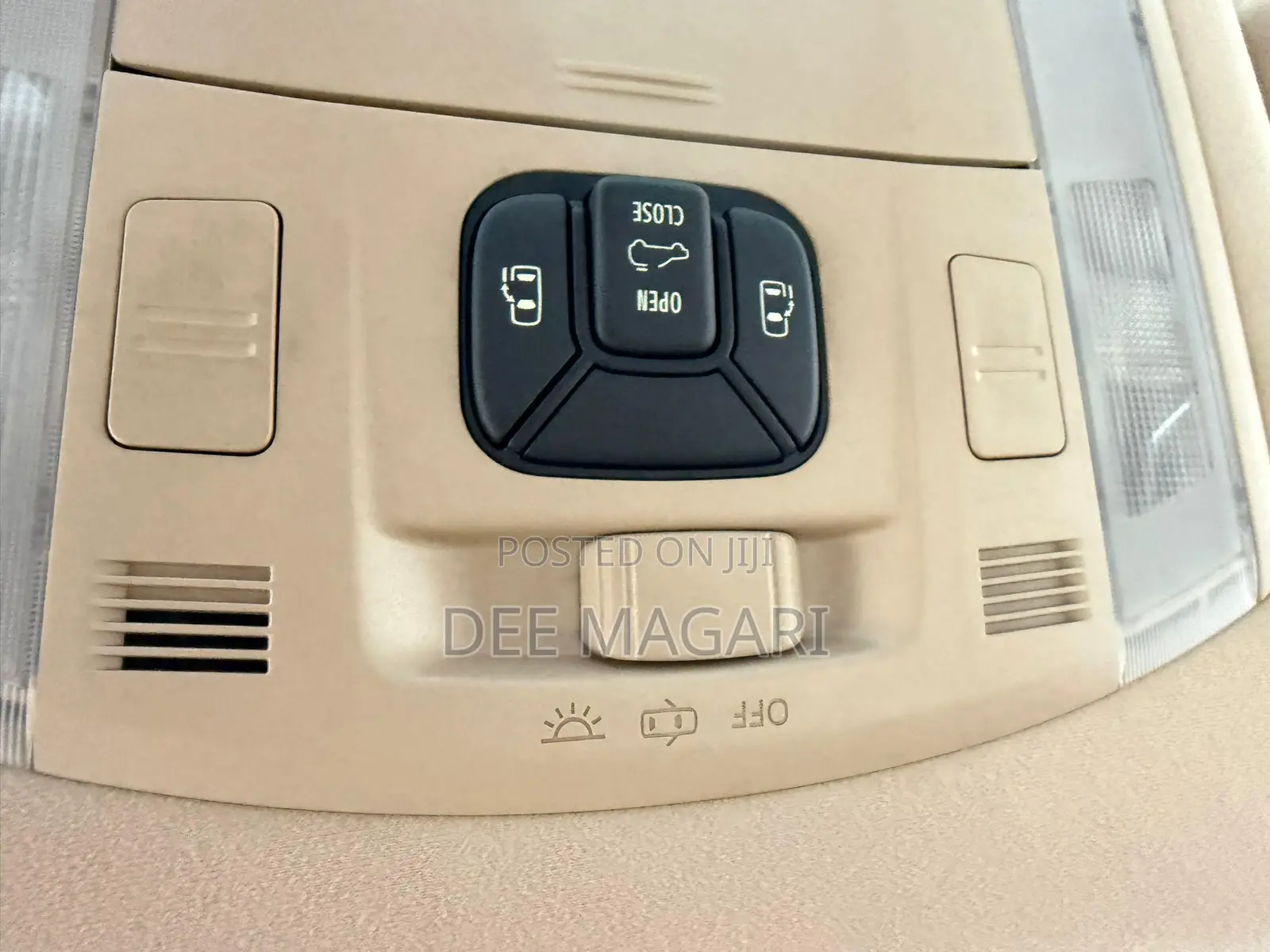 Toyota Vellfire 2012 White