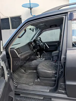 Mitsubishi Pajero 2007 Black