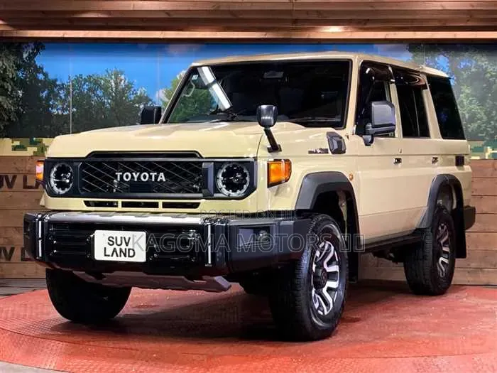 Toyota Land Cruiser 2025 Gold