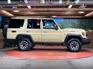 Toyota Land Cruiser 2025 Gold