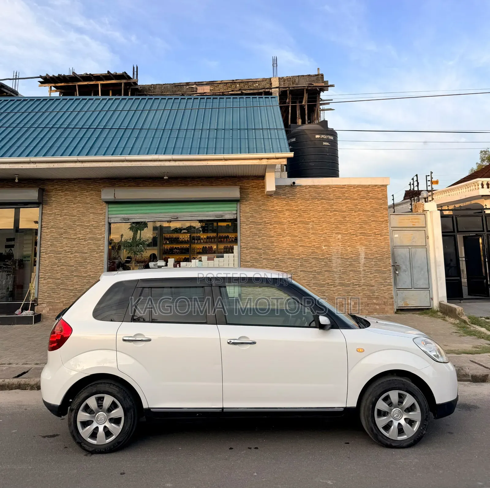 Mazda Verisa 2010 White