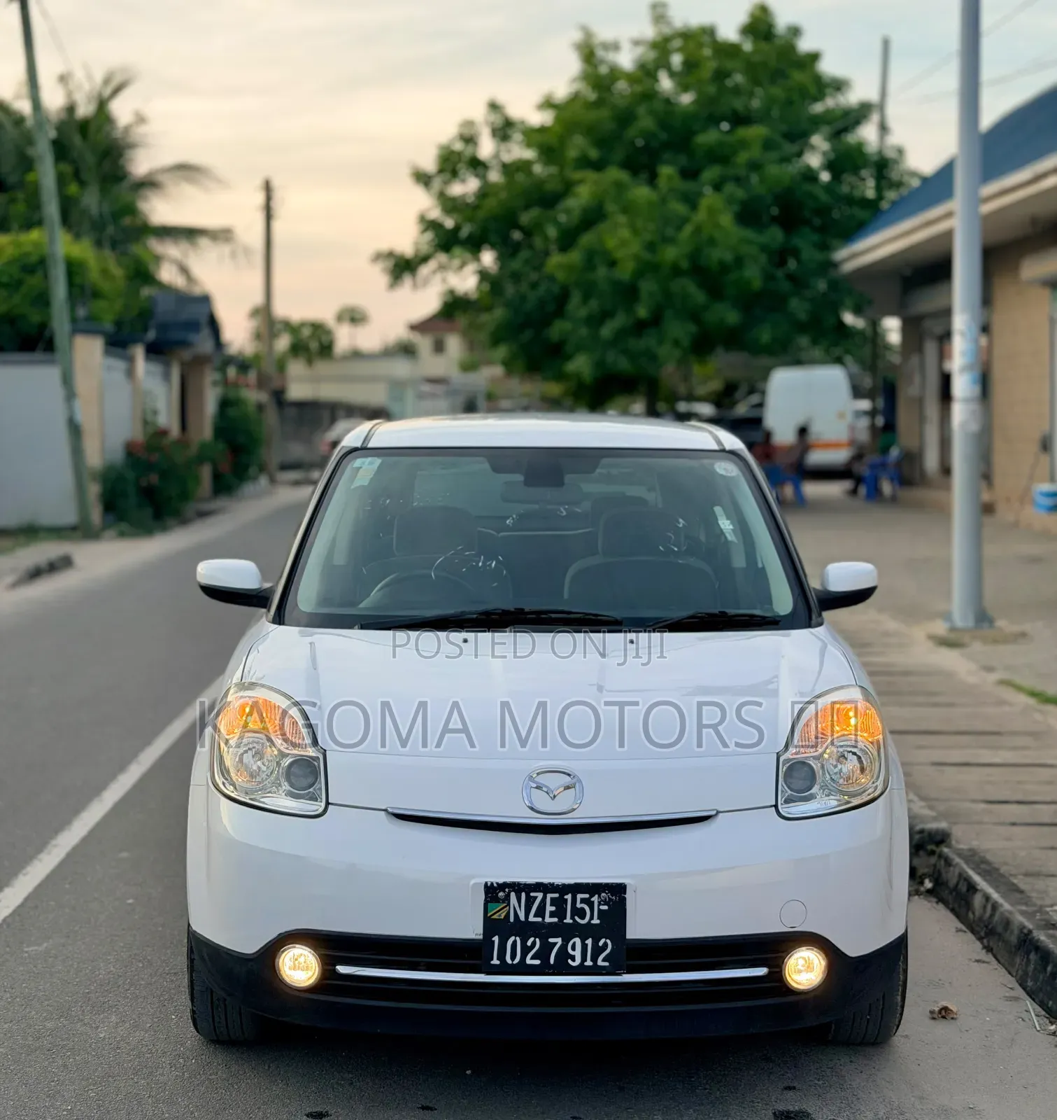 Mazda Verisa 2010 White